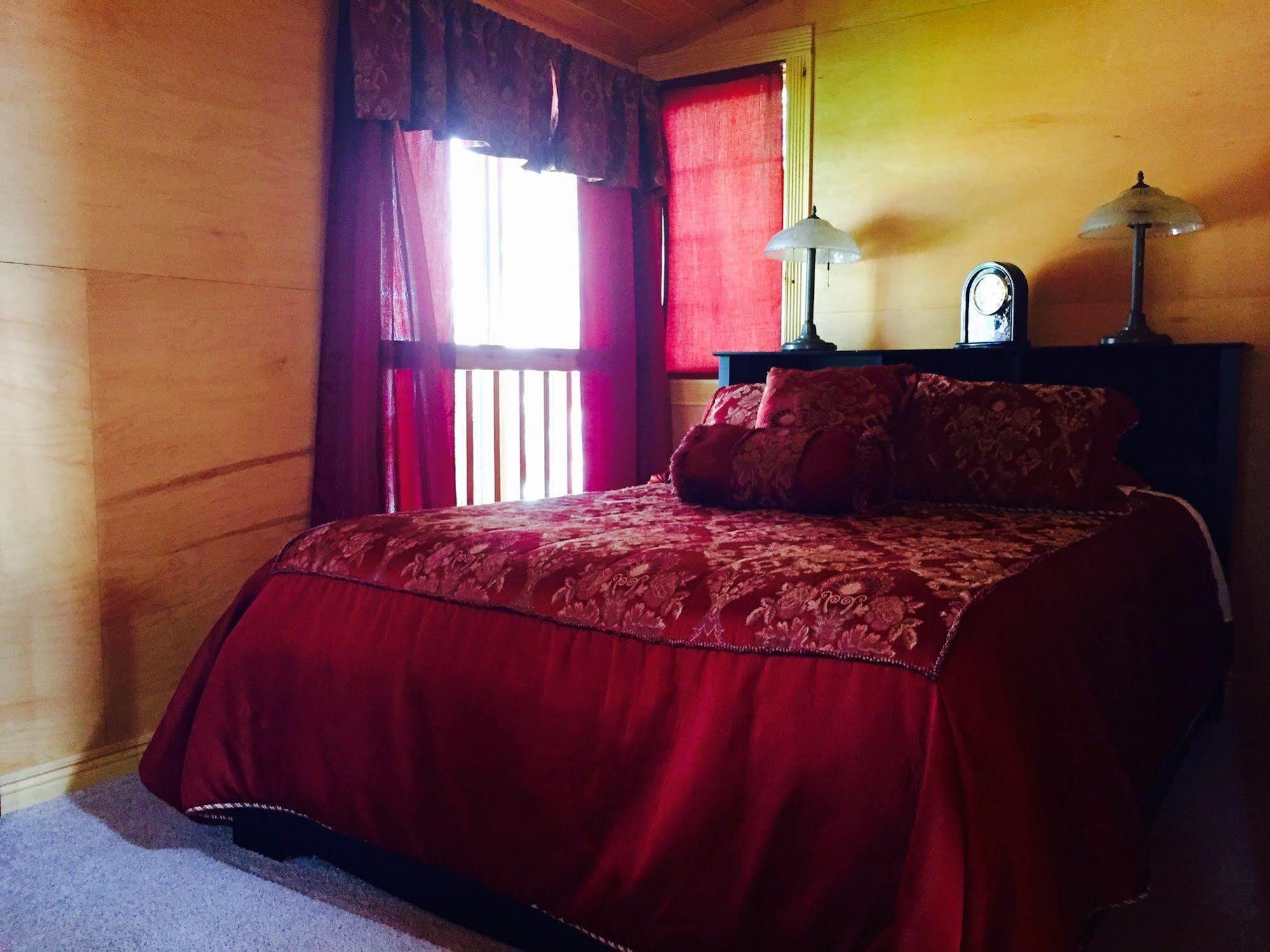 Luna Bed & Breakfast Grand Forks Dış mekan fotoğraf